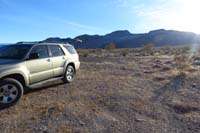 06-trailhead_with_Brown_Peak_in_distance-nice_wide_parking_area