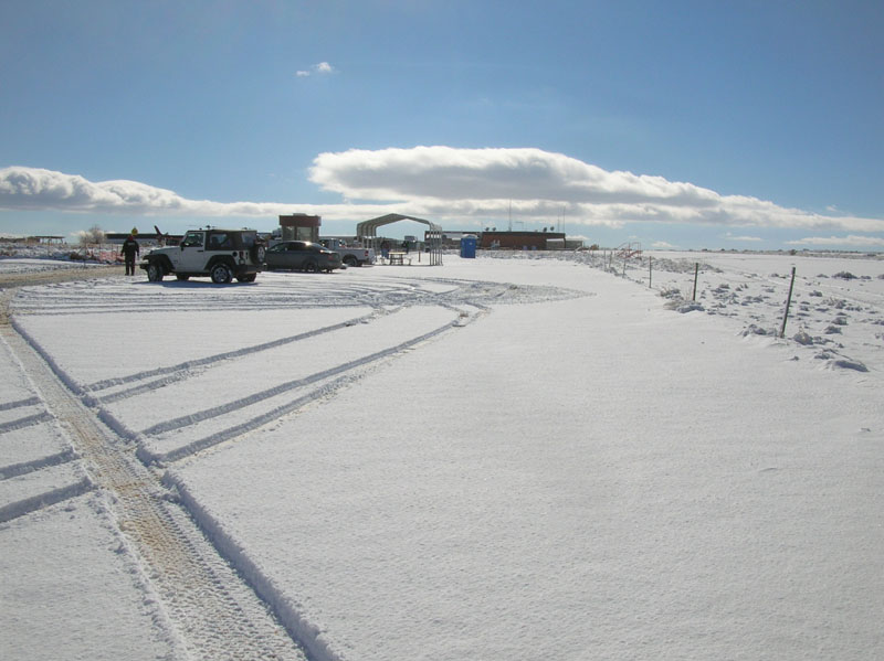 02-time_to_walk_in_the_snow_to_the_Haulapai_visitor_center