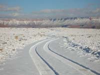 10-snowy_dirt_road_to_Quartermaster_Viewpoint