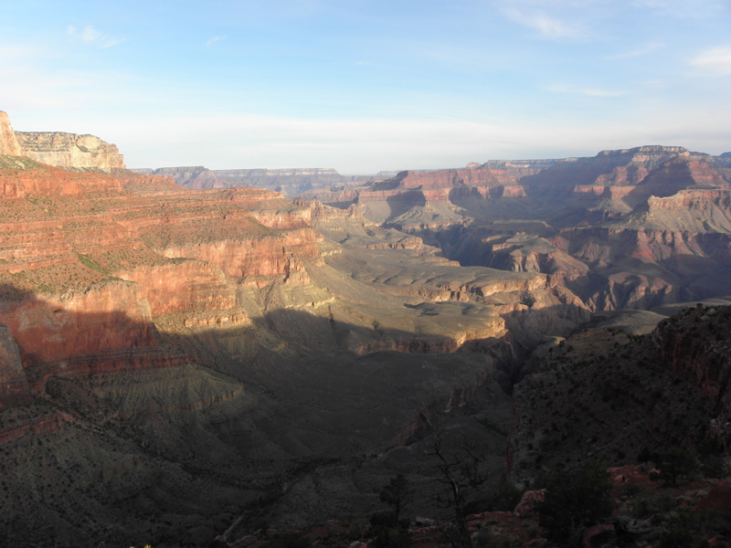 15-0621am-canyon_view_during_sunrise