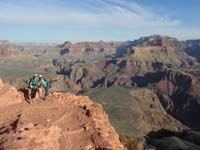 21-0702-Michelle_and_Fabrienne_with_great_Grand_Canyon_views-1h30m
