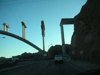 09-Nevada_side_of_the_bridge_from_road_at_sunset