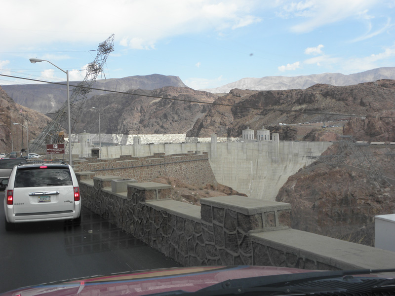 16-first_good_view_of_The_Hoover_Dam