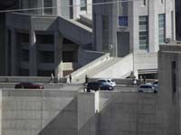 39-zoomed_view_of_walkway_to_Arizona_intakes