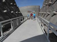 53-walkway_to_parking_lot