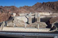 08-Hoover_Dam_view_from_scenic_view
