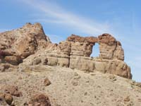 53-Liberty_Bell_Arch_and_peaklet_from_trail