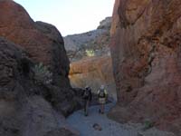 047-a_few_pretty_slot_canyons-some_easy_scrambling_obstacles