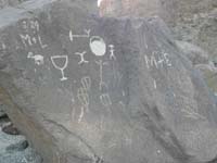 07-old_and_newer_petroglyphs-actually_graffiti