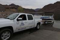 01-Cheyenne_and_Jerry_putting_their_boat_in_the_Colorado_River_at_Willow_Beach