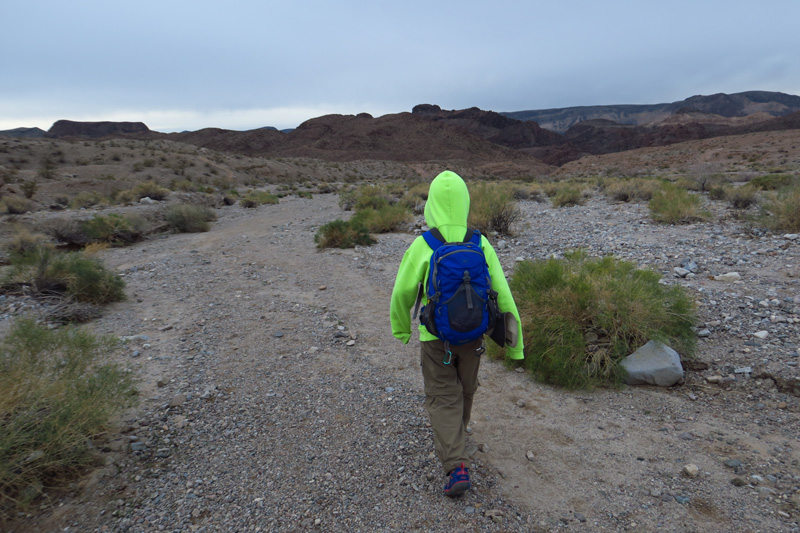 03-Kenny_heading_down_White_Rock_Canyon_Trail_to_Hot_Spring_Canyon_Trail