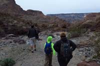 17-hiking_down_wash-neat_desert_scenery