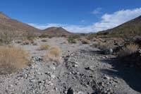 47-looking_up_the_wash-2_miles,600_feet_elevation_gain_to_car