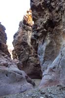 31-traveling_back_through_slot_canyon_searching_for_another_way_around