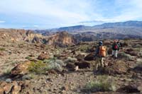08-Ed,Luba,Laszlo_approaching_Black_Canyon_edge_to_admire_scenery_and_route_to_our_destination_to_left