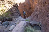 31-rappel_4-anchor_and_Laszlo_starting_over_the_lip