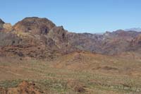 82-zoom_view_of_Lizardback,Head,Horn_Peaks_and_Hoover_Dam_bypass_bridge