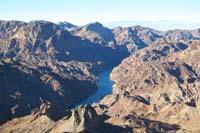 56-scenic_view_from_overlook-looking_NW-Lizardback,Head,Horn_Peaks_to_L,Hoover_Benchmark_center,Peak_to_R