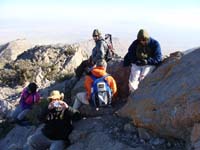 36-Susan_Frank_Jose_Harlan_Doug_on_the_peak