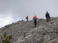 32-the_group_makes_the_final_push_to_the_peak