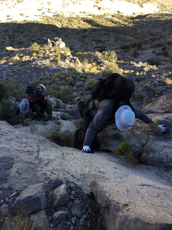 10-Steve_and_I_scrambling_up-from_Laszlo