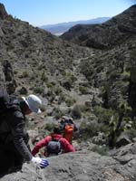 15-neat_scrambling_down_to_beginning_of_Antenna_Canyon_and_rappeling_fun