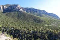 04-looking_east_towards_Fletcher_Peak_and_Eagles_Nest_Trail_area