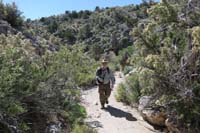 31-looking_back_at_Jim_on_the_trail