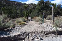 22-another_new_sign_showing_the_path_for_the_trail
