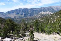 06-scenic_view_along_the_trail_to_Fletcher_Peak,Griffith_and_Charleston_Ridge