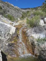 11-a_bigger_waterfall-pretty_colors-amazing_to_find_in_desert