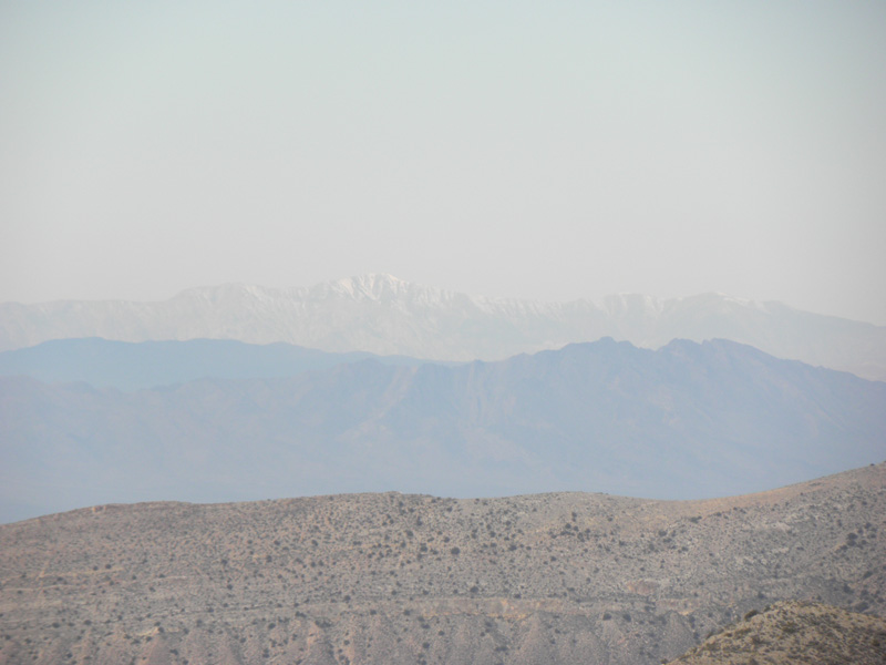 04-zoomed_view_of_Telescope_Peak_in_Death_Valley_about_90_miles_away