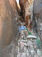 20-looking_back_to_slot_canyon_with_Peppe