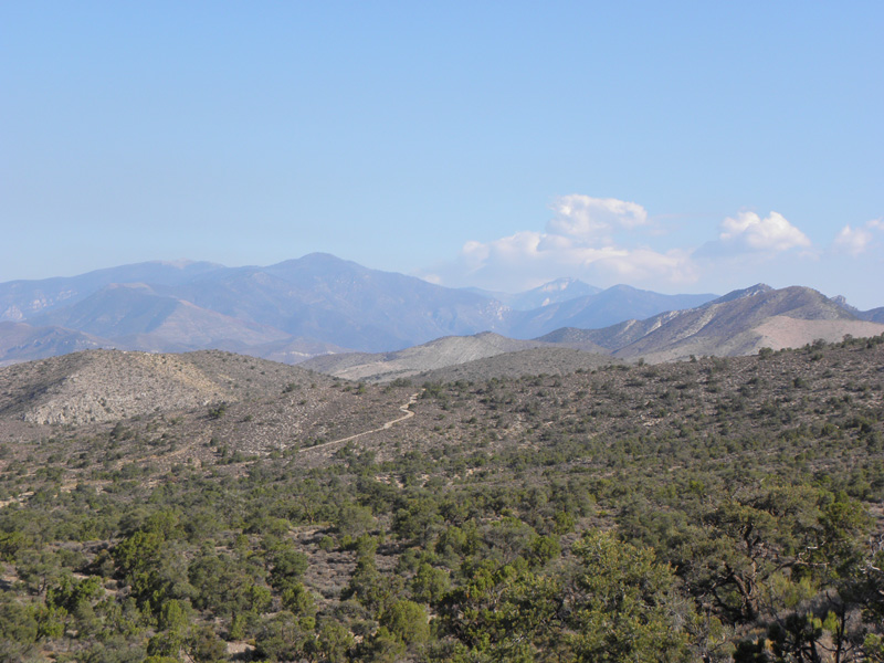 01-scenic_view_of_Spring_Mountains_along_trail-limited_visible_smoke_from_Carpenter_1_fire