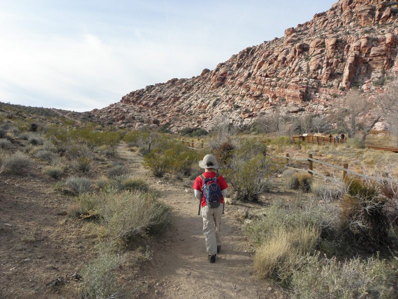 01-starting_our_hike-scramble_from_Red_Springs-heading_up_trail_to_south_part_of_Calico_Hills
