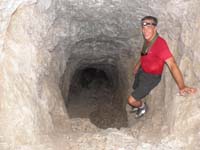 22-Greg_in_the_shallow_mine