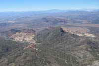 31-scenic_view_from_peak-SSE-zoom_view_of_Turtlehead_Peak,Calico_Hills,Blue_Diamond_Hill
