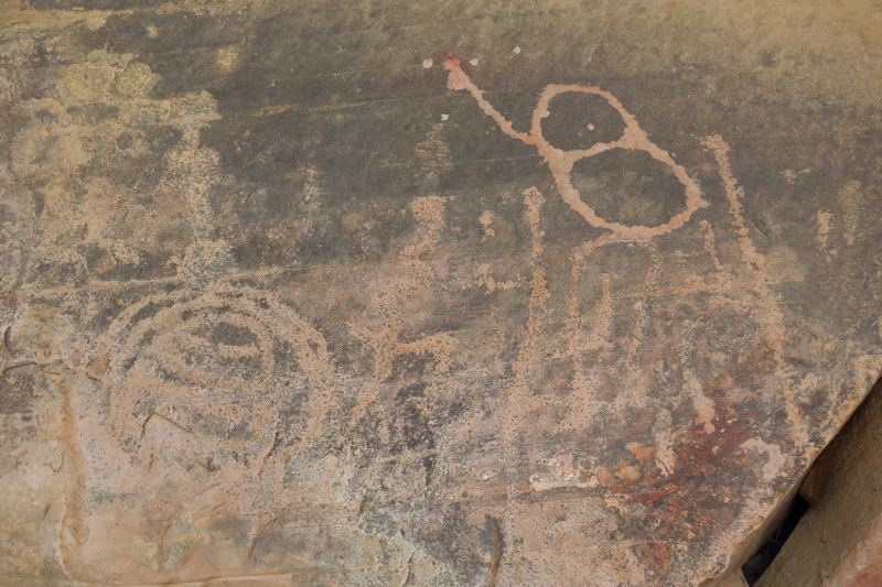 11-stumbled_upon_the_rock_story-John_first_noticed_this_petroglyph,then_following_pictographs