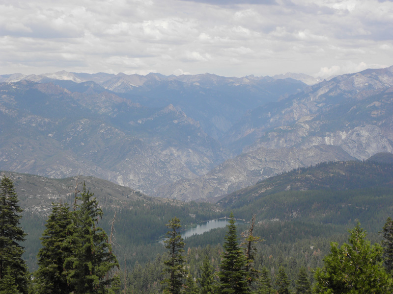 05-scenic_view_from_Panoramic_Point-zoom_of_Hume_Lake