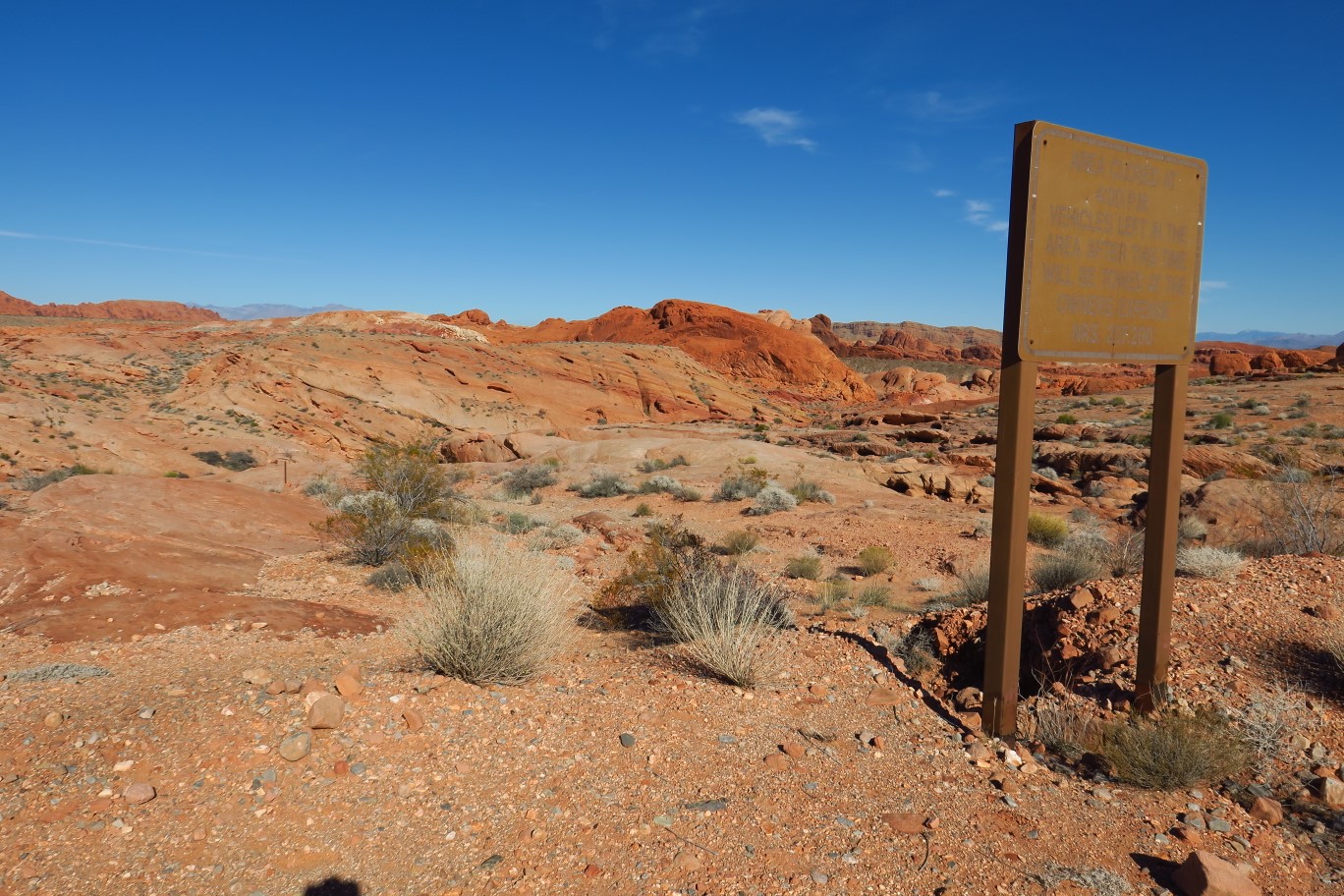 04-sign_is_where_'trail'_exists-head_towards_trail_marker