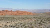 pretty_scnery-Valley_of_Fire_and_Lake_Mead_from_park_entrance