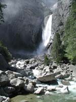 06-lower_Yosemite_Falls