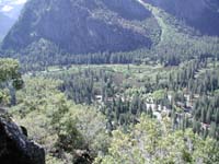 01-valley_flooding_from_Yosemite_Falls_trail_in_the_morning