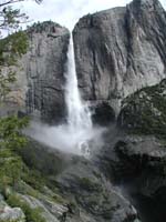 06-Upper_Yosemite_Falls_from_scenic_turnoff