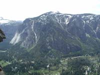 14-Glacier_Point_from_top_of_Yosemite_Falls