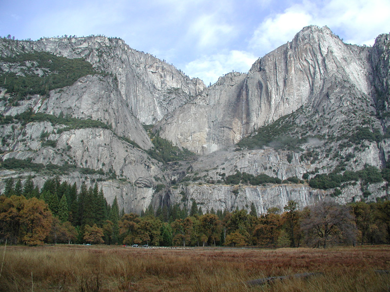 04-Yosemite_Falls