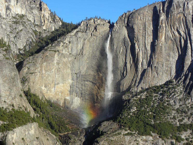 07-Yosemite_Falls_with_rainbow-upper_fall