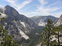 31-pretty_scenic_view_looking_toward_Yosemite_Valley,Half_Dome,Mirror_Lake
