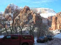 37-views_from_Weeping_Rock_parking_area-Angels_Landing_to_left