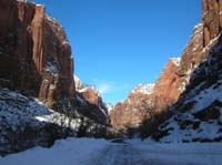 48-looking_down_the_canyon_to_Temple_of_Sinawava